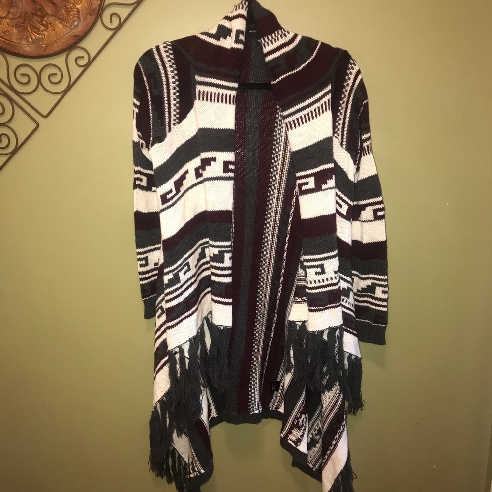 Dream Catcher Burgundy/Gray/White Shrug Sweater S